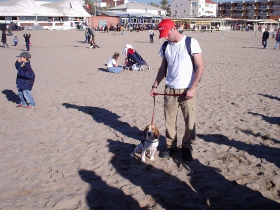 Eu e Billy na Praia de Castelldefers (BCN) em dezembro de 2004