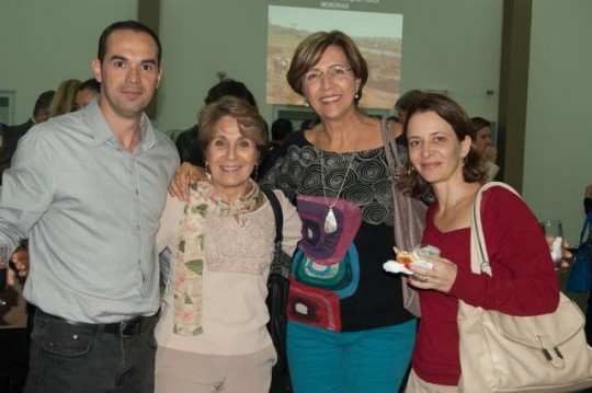 Festa de comemoração dos 30 anos da FEF-UNICAMP - professores de ginástica (Marco, Vilma, Beth e Laurita), agosto, 2015.