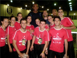 GGU com a companhia do pivô (ex-seleção brasileira) Pipoca no Tênis Clube - Campinas, 2008
